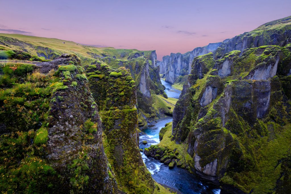 Fjadrargljufur-Canyon-Islande