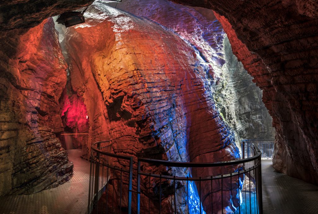 parc grotte cascade varone Italie