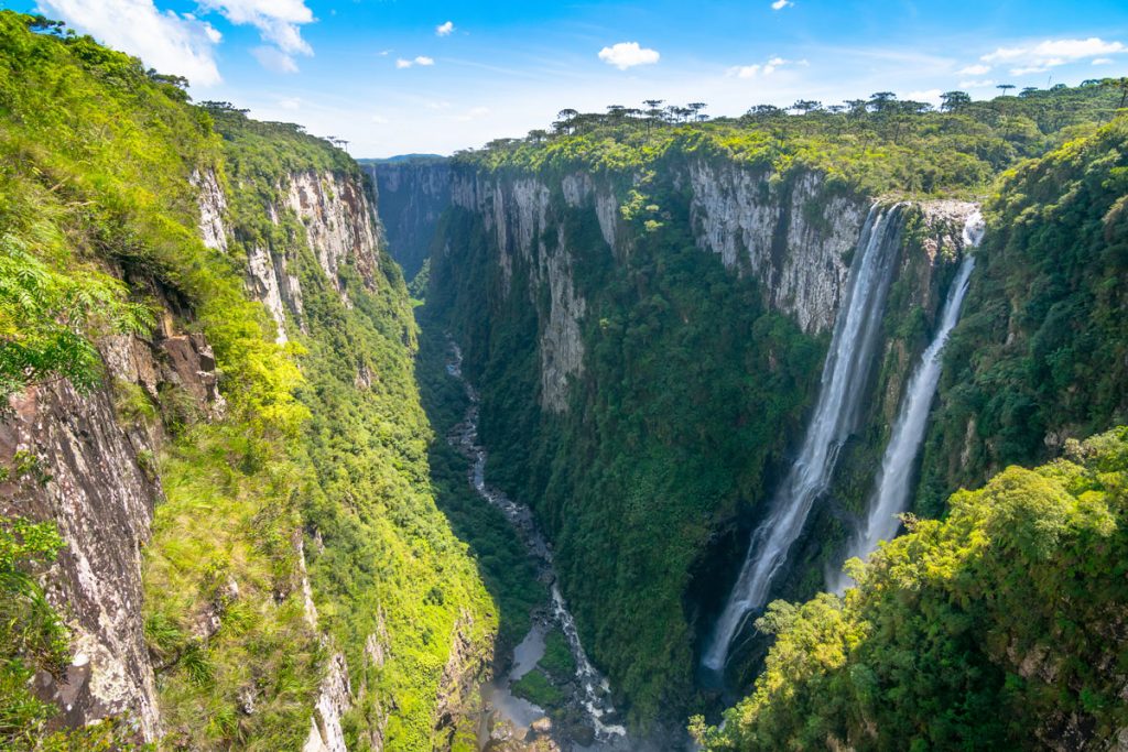 canyon Itaimbezinho Brésil